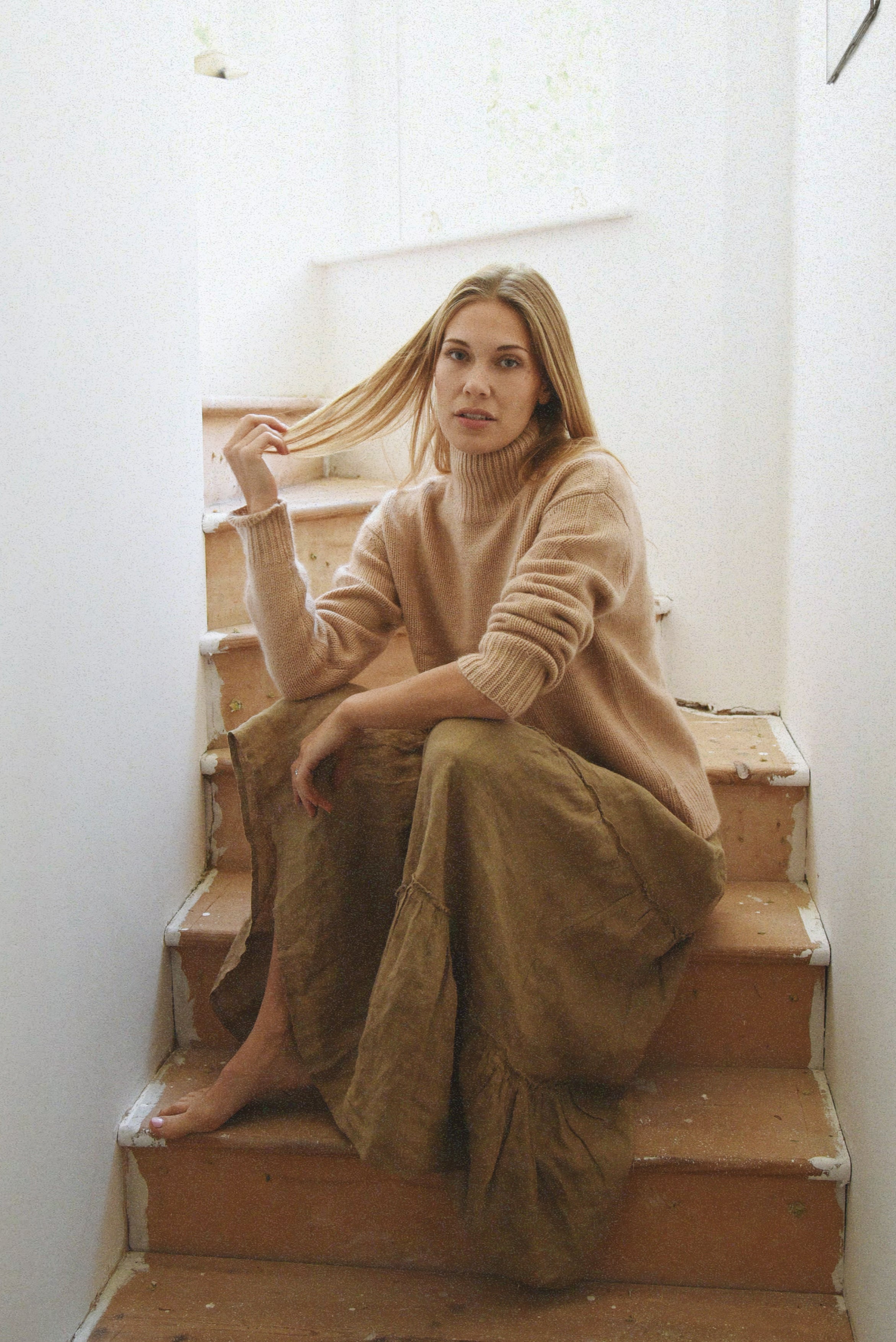 The Cashmere Carmel Sweater // Canyon