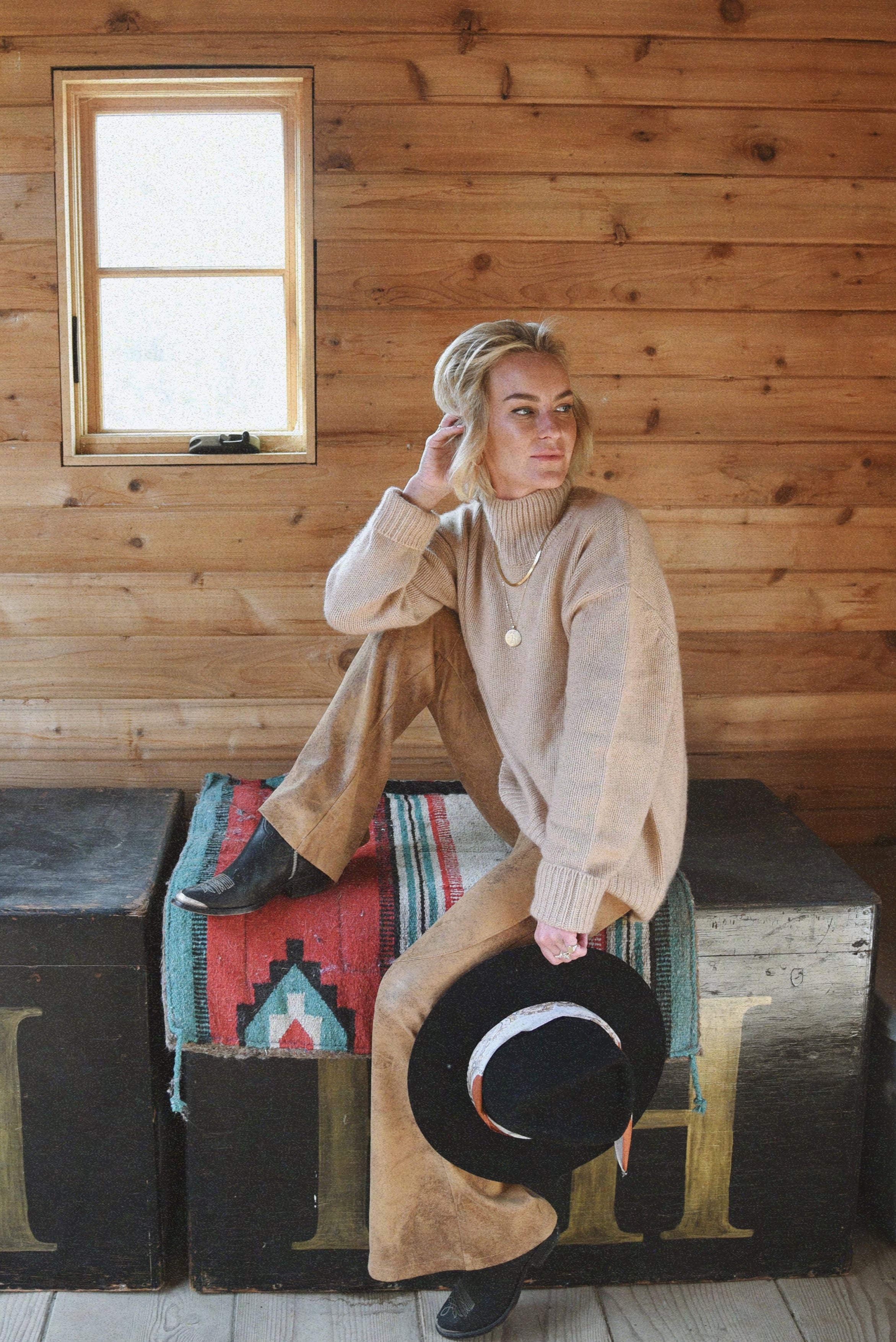 The Cashmere Carmel Sweater // Canyon