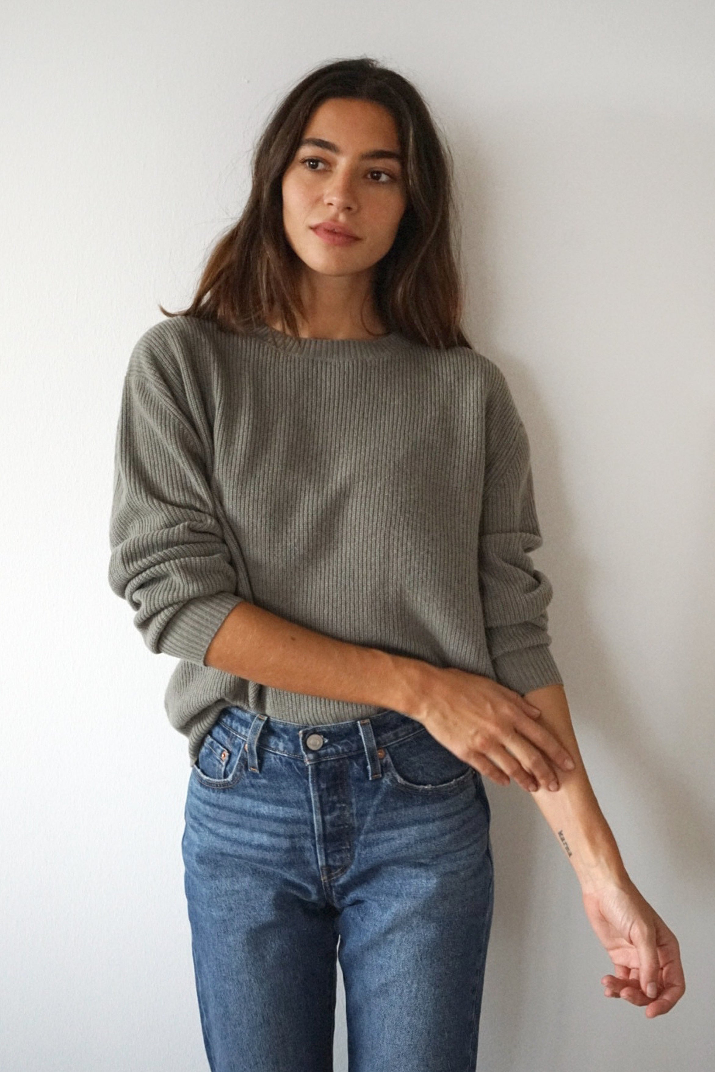 The Cashmere Maya Crew Neck // Sage