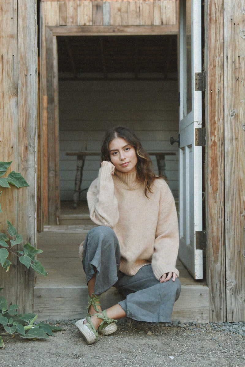 The Cashmere Carmel Sweater // Canyon